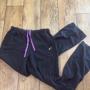 Vera Bradley scrub pants